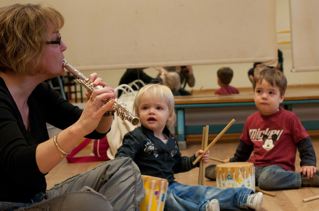 Dreumes en Peuter en Muziek Fluxus Zaandam